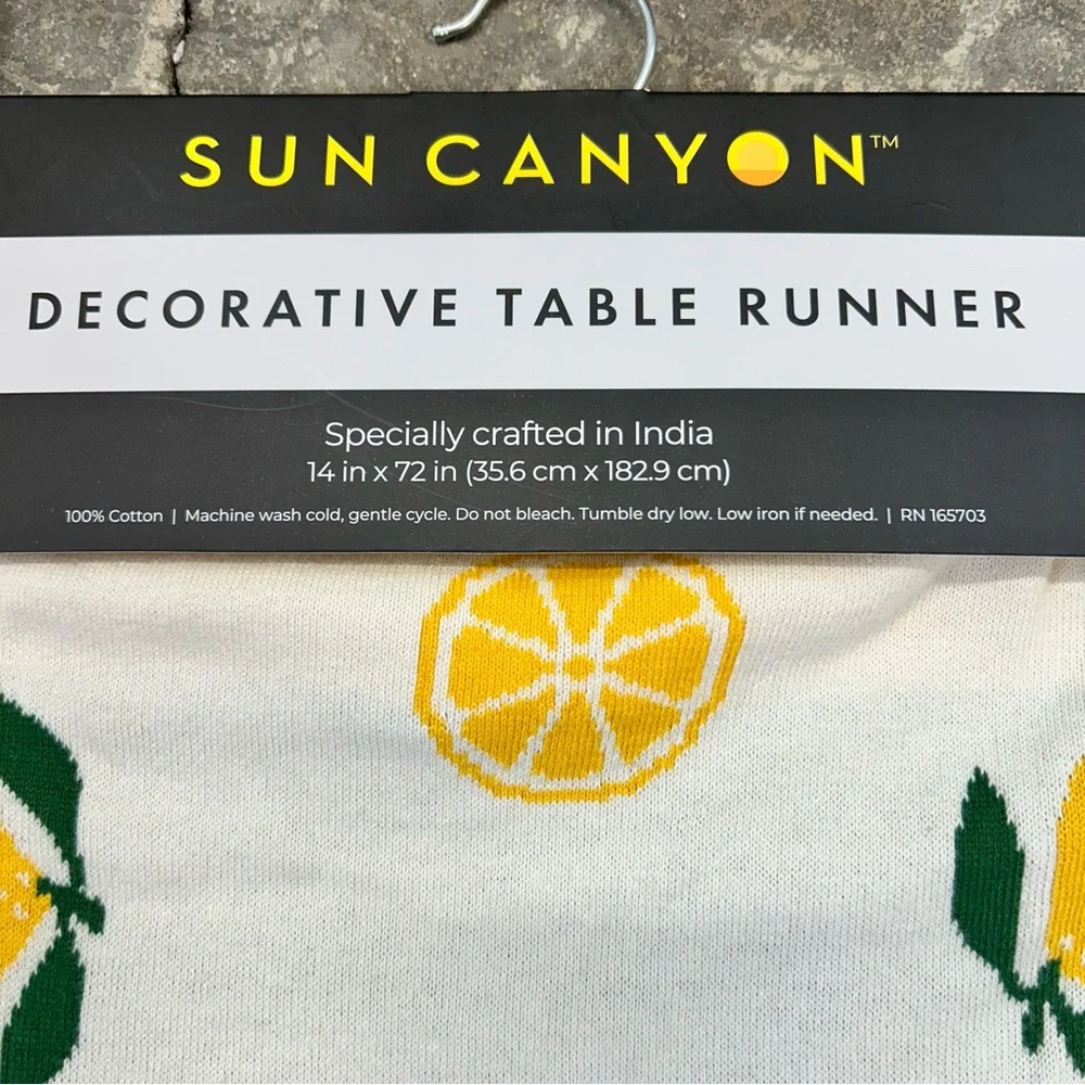NWT SUN CANYON LEMON TABLE RUNNER‎ COTTON